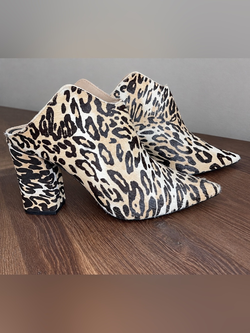 Joe’s Jeans Leopard Haircalf Pointed Toe Block Heel Mules Size 9